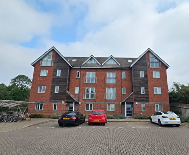 2 Bedroom Flat To Rent In Boughton Road, Rugby, CV21