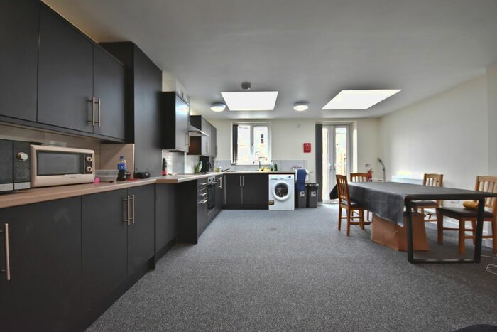 4 Bedroom End Of Terrace House To Rent In Templars' Fields, Coventry, CV4