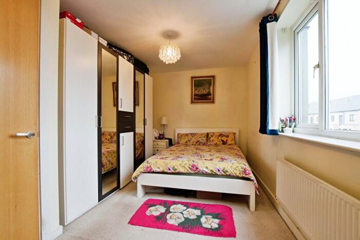 3 Bedroom End Of Terrace House For Sale In Epsom Avenue, Sale, Greater Manchester, M33