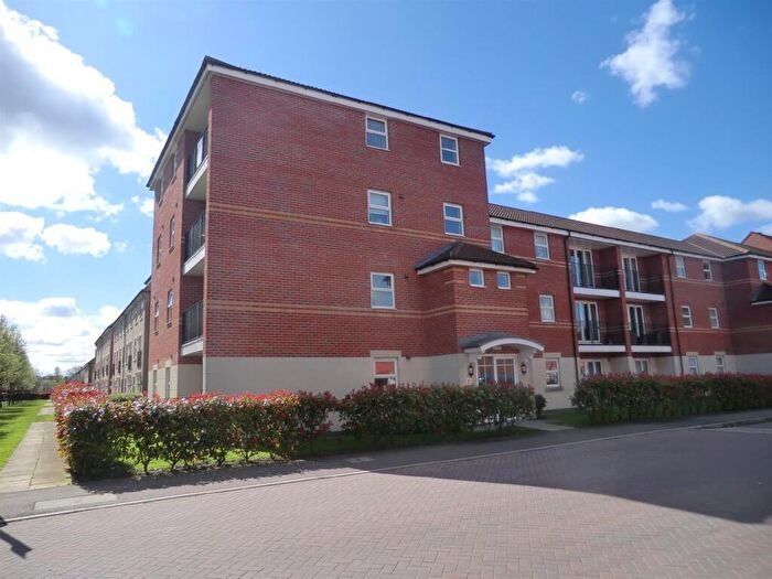 2 Bedroom Apartment To Rent In Goldstraw Lane, Fernwood, NG24