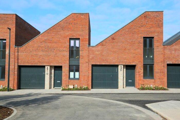 2 Bedroom Property To Rent In Barnwell Crescent, Bristol, BS34