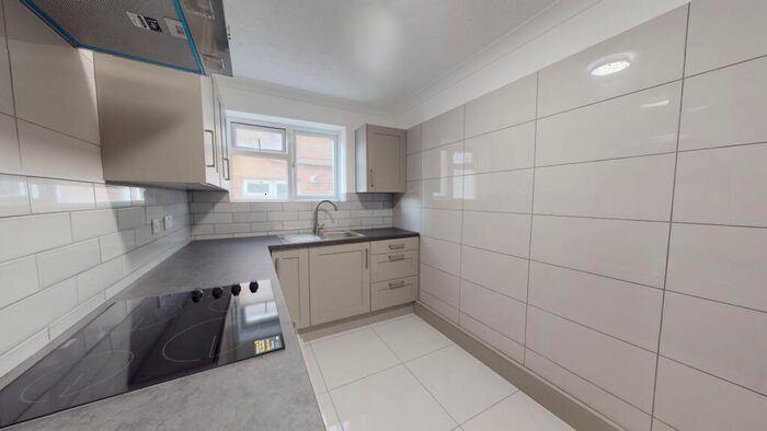 2 Bedroom Flat To Rent In Davigdor Road, Hove, BN3