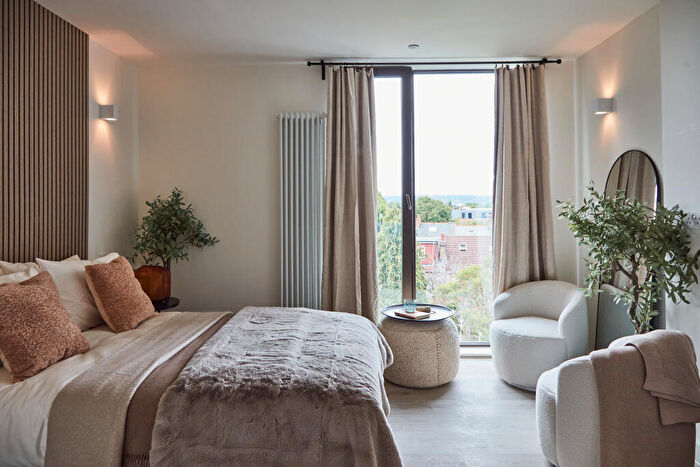 Studio To Rent In Ferme House, Greenhill Way, Harrow, HA1