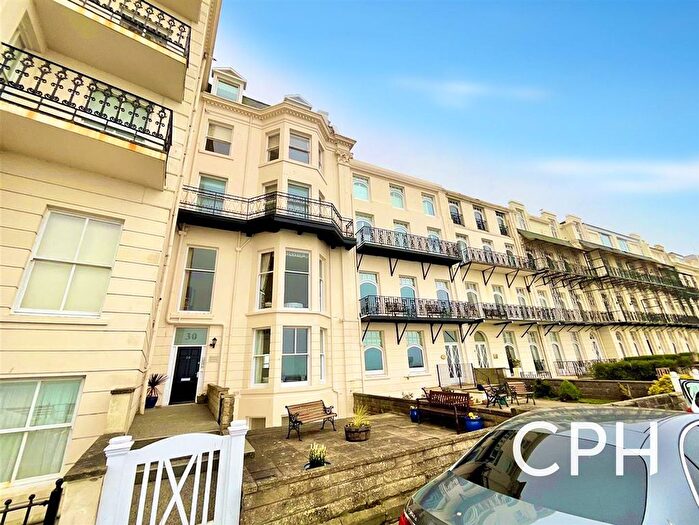 2 Bedroom Property For Sale In Esplanade, Scarborough, YO11