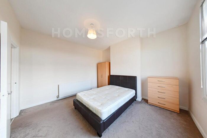 2 Bedroom Flat To Rent In Albion Road, Stoke Newington, N16