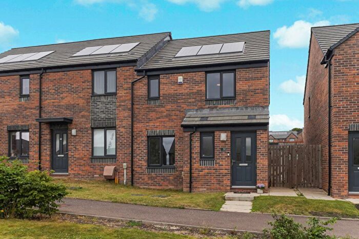 3 Bedroom End Of Terrace House For Sale In Carter Drive, Edinburgh, EH17