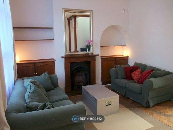 3 Bedroom Terraced House To Rent In Old Oak Lane, London, NW10