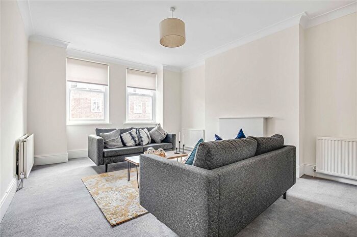 2 Bedroom Flat To Rent In Marylebone High Street, London, W1U