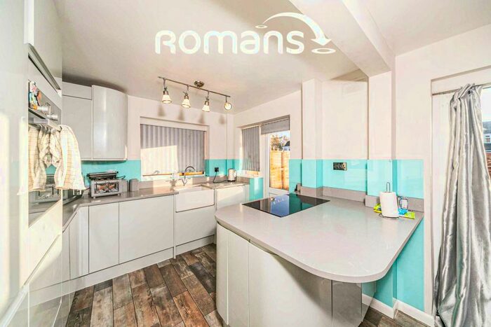 3 Bedroom Semi-Detached House To Rent In Kingfisher Drive, Woodley, RG5