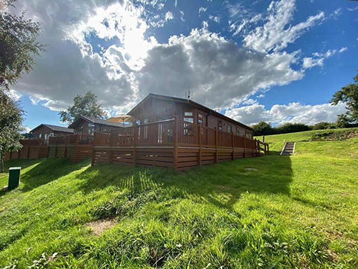 2 Bedroom Lodge For Sale In Tunstall, Richmond, DL10