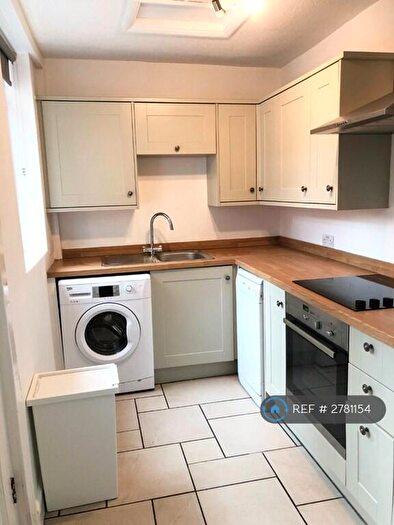 3 Bedroom Terraced House To Rent In Vincent Road, Sheffield, S7
