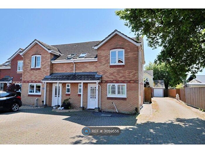 3 Bedroom Semi Detached House To Rent In Foxgloves Close, Poole, BH15