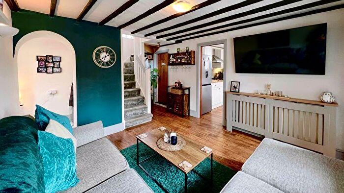 2 Bedroom Detached House For Sale In Cross Tree Lane, Messingham, DN17