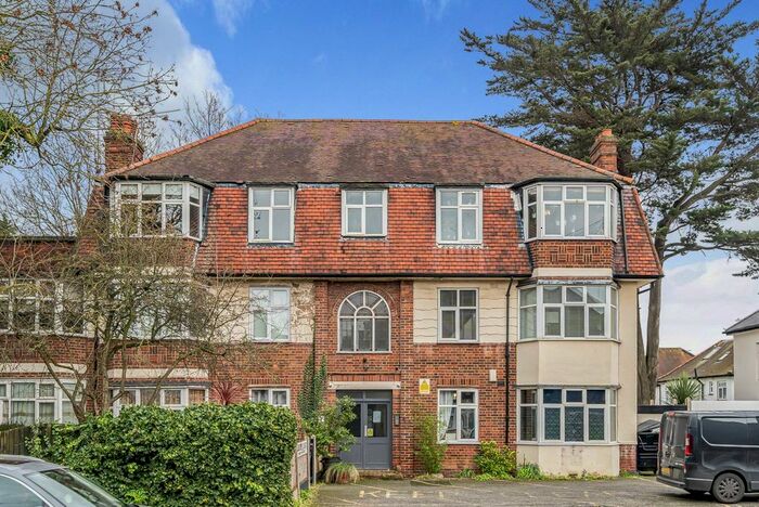 1 Bedroom Flat To Rent In Woodford New Road, Walthamstow And Surrounding Areas, London, E17