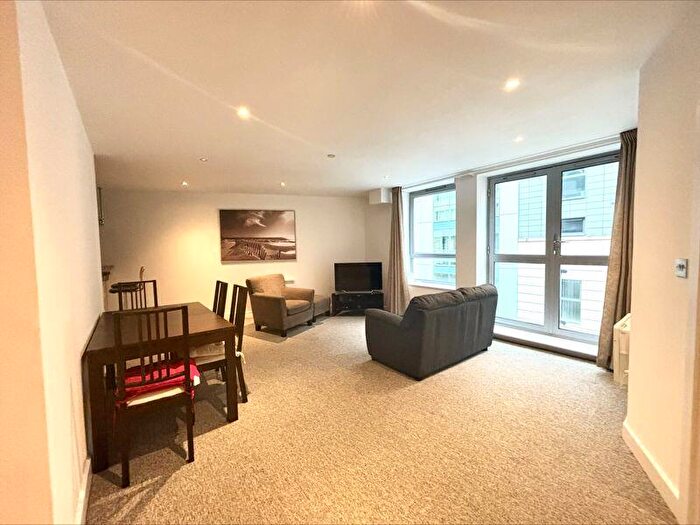 2 Bedroom Flat To Rent In Marsh House, Bristol, BS1