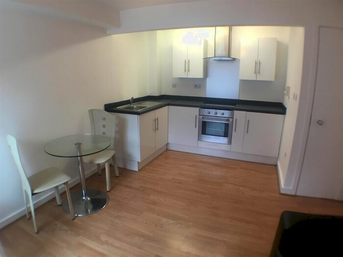 1 Bedroom Flat To Rent In The Chandlers, The Calls, Leeds City Centre, LS2