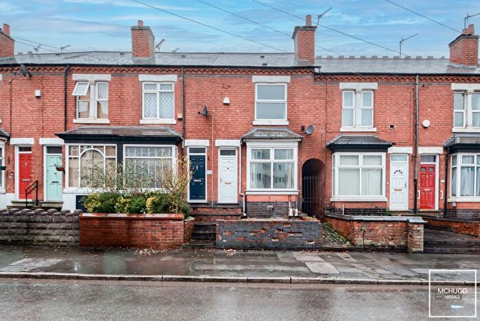 3 Bedroom Terraced House For Sale In Thimblemill Road, Bearwood, B67