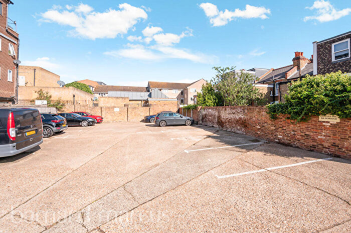 1 Bedroom Flat To Rent In Ewell Road, Surbiton, KT6