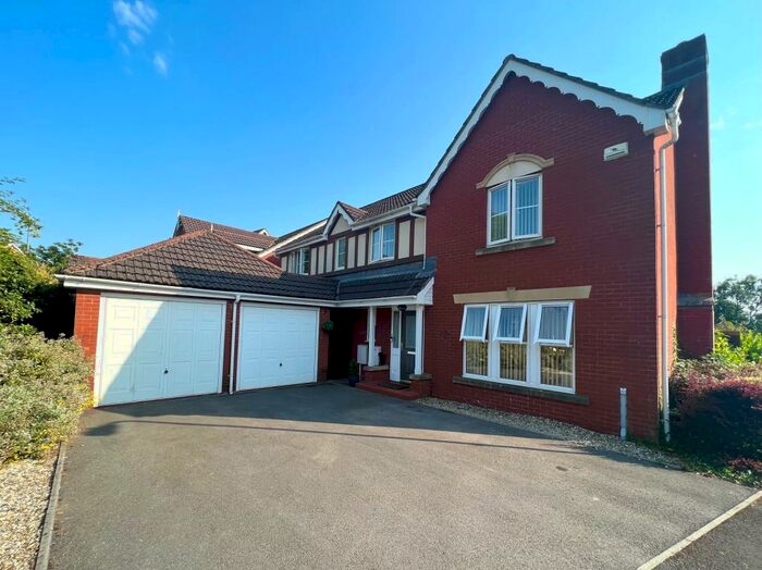 5 Bedroom Detached House For Sale In Bassetts Field, Thornhill/Rhiwbina, Cardiff., CF14