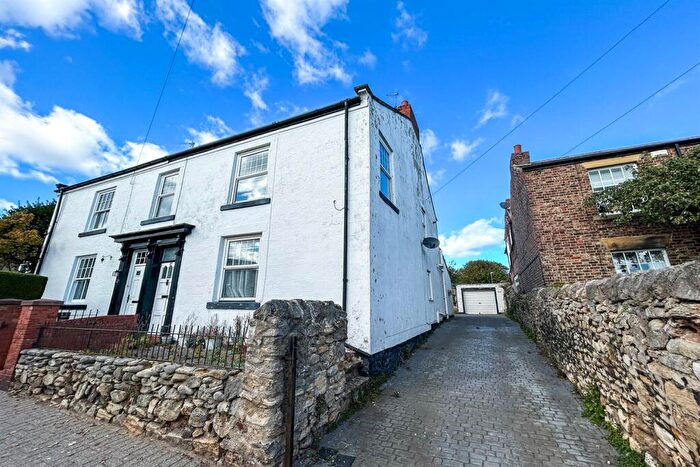 4 Bedroom End Of Terrace House For Sale In North Guards, Whitburn, SR6