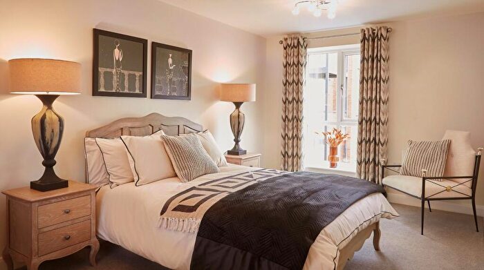 2 Bedroom Retirement Property For Sale In Radford House, Weirfield Road, Exeter, EX2