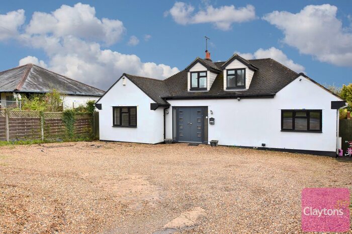 4 Bedroom Detached House To Rent In Toms Lane, Kings Langley, WD4
