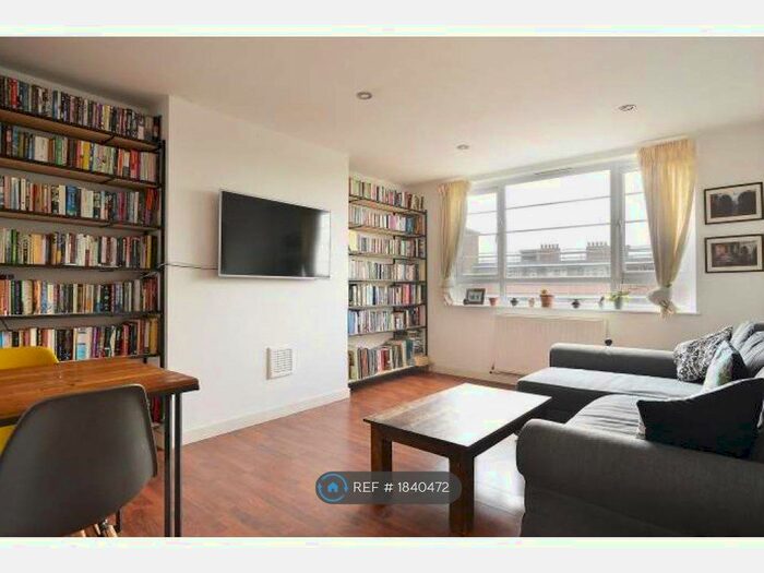 2 Bedroom Flat To Rent In Norman Court, London, SE22