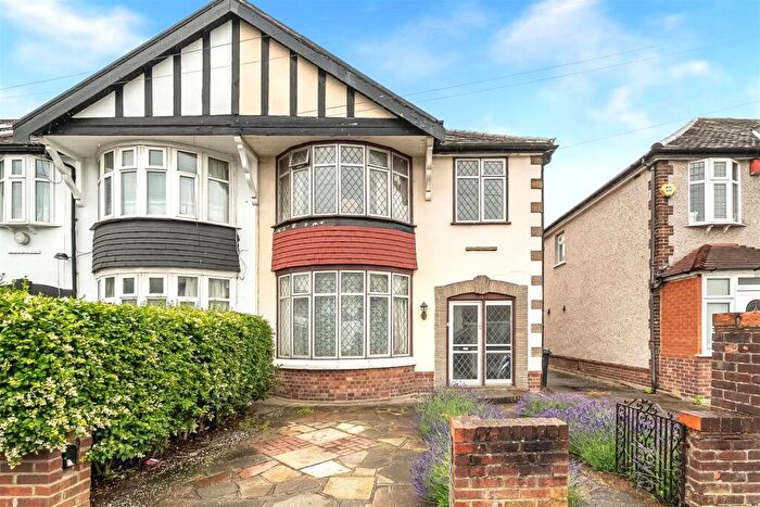 3 Bedroom House For Sale In Capel Gardens, Seven Kings, IG3