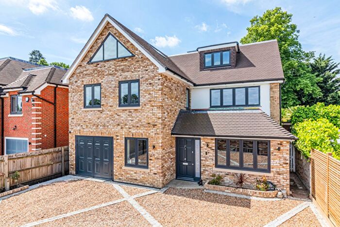6 Bedroom Detached House For Sale In West Grove, Hersham Village, KT12