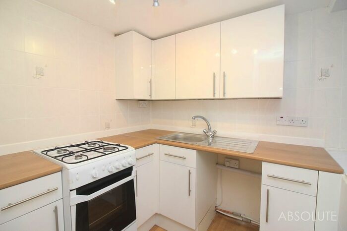 2 Bedroom Terraced House To Rent In Ellacombe Road, Torquay, TQ1