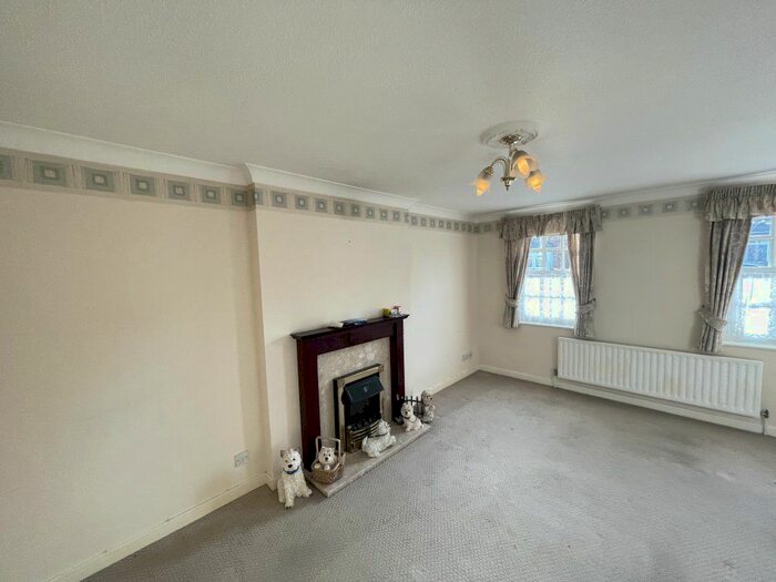 2 Bedroom Flat To Rent In Kesteven Court, Grantham, Lincolnshire, NG31