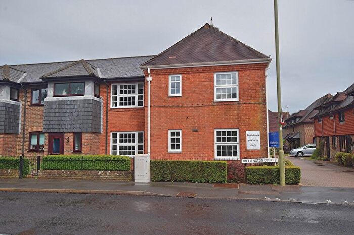 1 Bedroom Retirement Property To Rent In Fernhill Lane, New Milton, Hampshire., BH25
