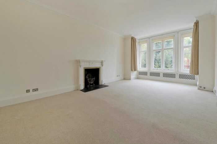 2 Bedroom Flat To Rent In Lennox Gardens, London, SW1X