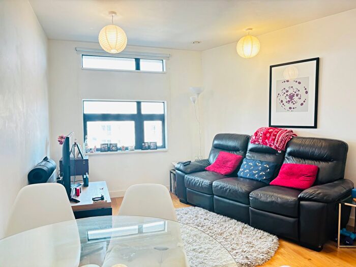 1 Bedroom Flat To Rent In Islington Wharf, Great Ancoats Street, Manchester, M4
