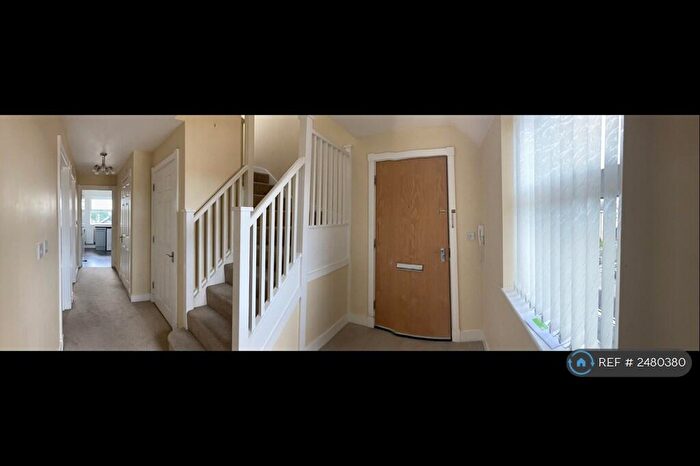 2 Bedroom Maisonette To Rent In St. Marys Close, Bristol, BS30