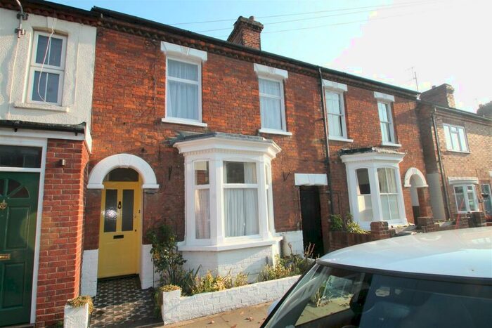 2 Bedroom Terraced House To Rent In Bower Street, Castle Road, MK40