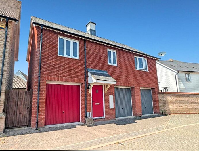 2 Bedroom Maisonette To Rent In Lungley Rise, CO2