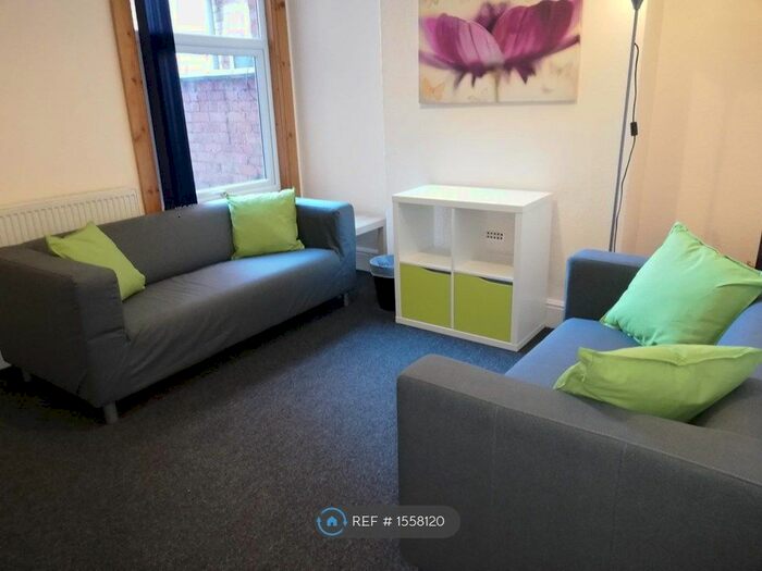 5 Bedroom Terraced House To Rent In Queensland Avenue, Coventry, CV5