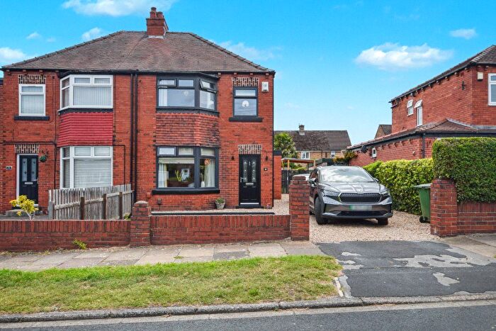3 Bedroom Semi-detached House For Sale In Elmwood Grove, Horbury, Wakefield, WF4