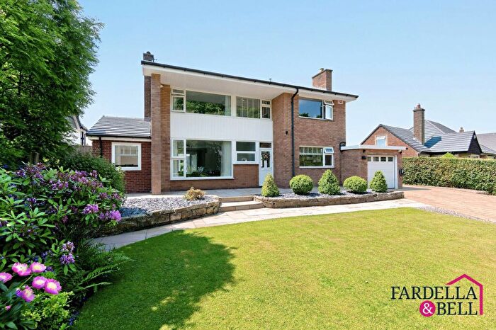 4 Bedroom Detached House For Sale In Red Lees Road, Burnley, BB10