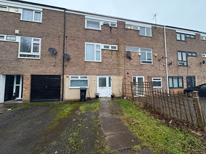 4 Bedroom Terraced House For Sale In Lower Higley Close, Quinton, Birmingham, West Midlands, B32