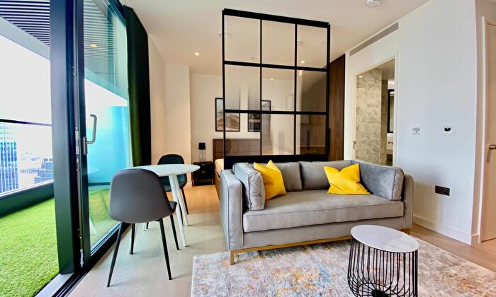 Apartment To Rent In Wardian, Marsh Wall, London, E14