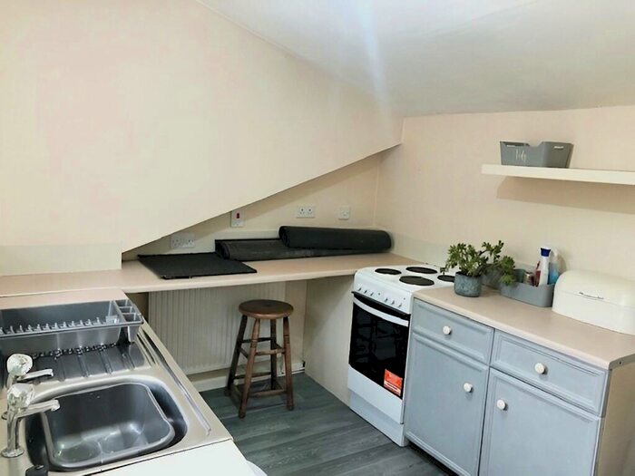 1 Bedroom Flat To Rent In Worsley Road, Swinton, Manchester, Greater Manchester, M27