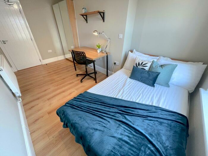 1 Bedroom Flat To Rent In Hardman Street, L1