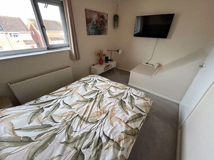 2 Bedroom Semi-Detached House For Sale In Bedroom Semi-Detached House For Sale, Leslie Close, Freshbrook, SN5