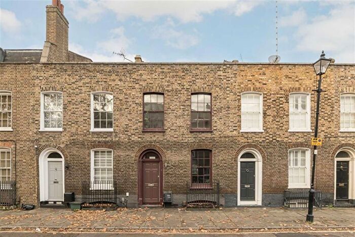 4 Bedroom Flat To Rent In Wynyatt Street, London, EC1V