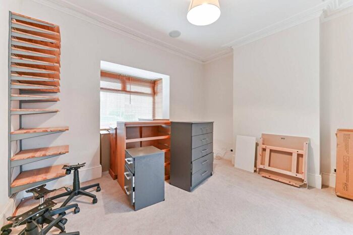 3 Bedroom Terraced House To Rent In Oakhill Road, Sutton, SM1