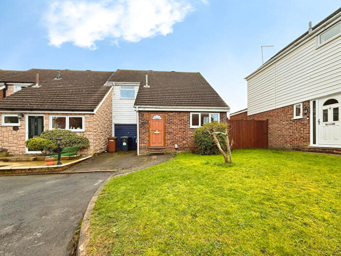 3 Bedroom End Of Terrace House To Rent In Magnaville Road, Thorley Park, Bishops Stortford, Hertfordshire, CM23