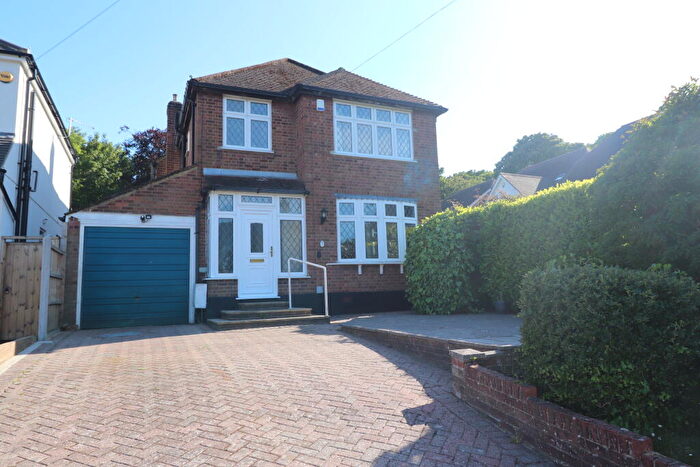 3 Bedroom House To Rent In Worrin Close - Shenfield, CM15