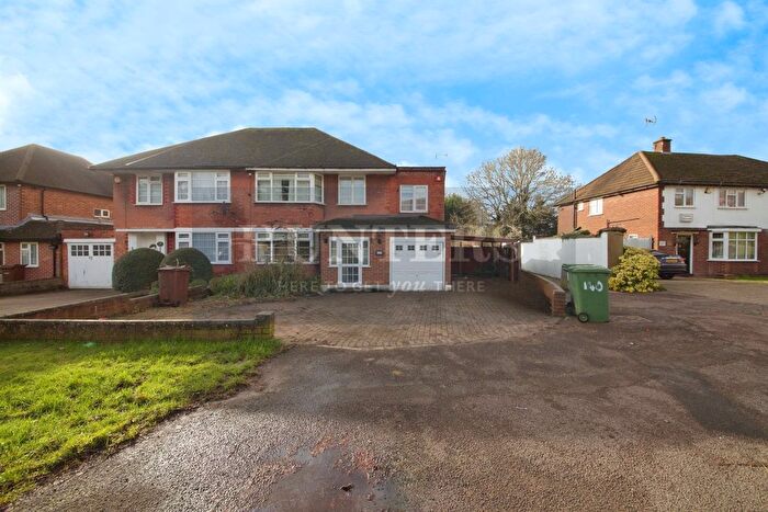 3 Bedroom Semi Detached House For Sale In Marsh Lane, Stanmore, HA7